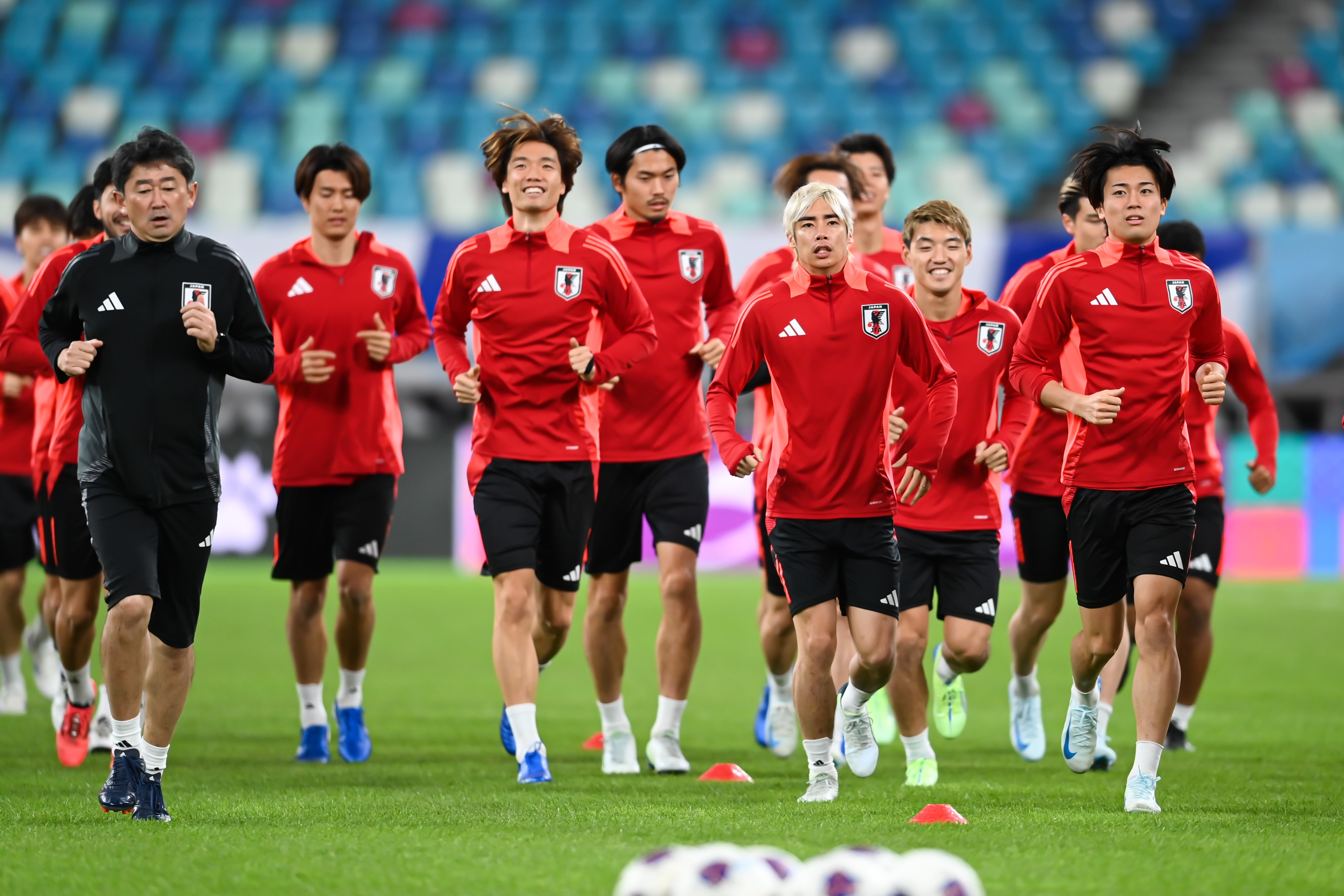 日媒：日本隊27人今日集結，除前田大然、長友佑都外都參加了集訓