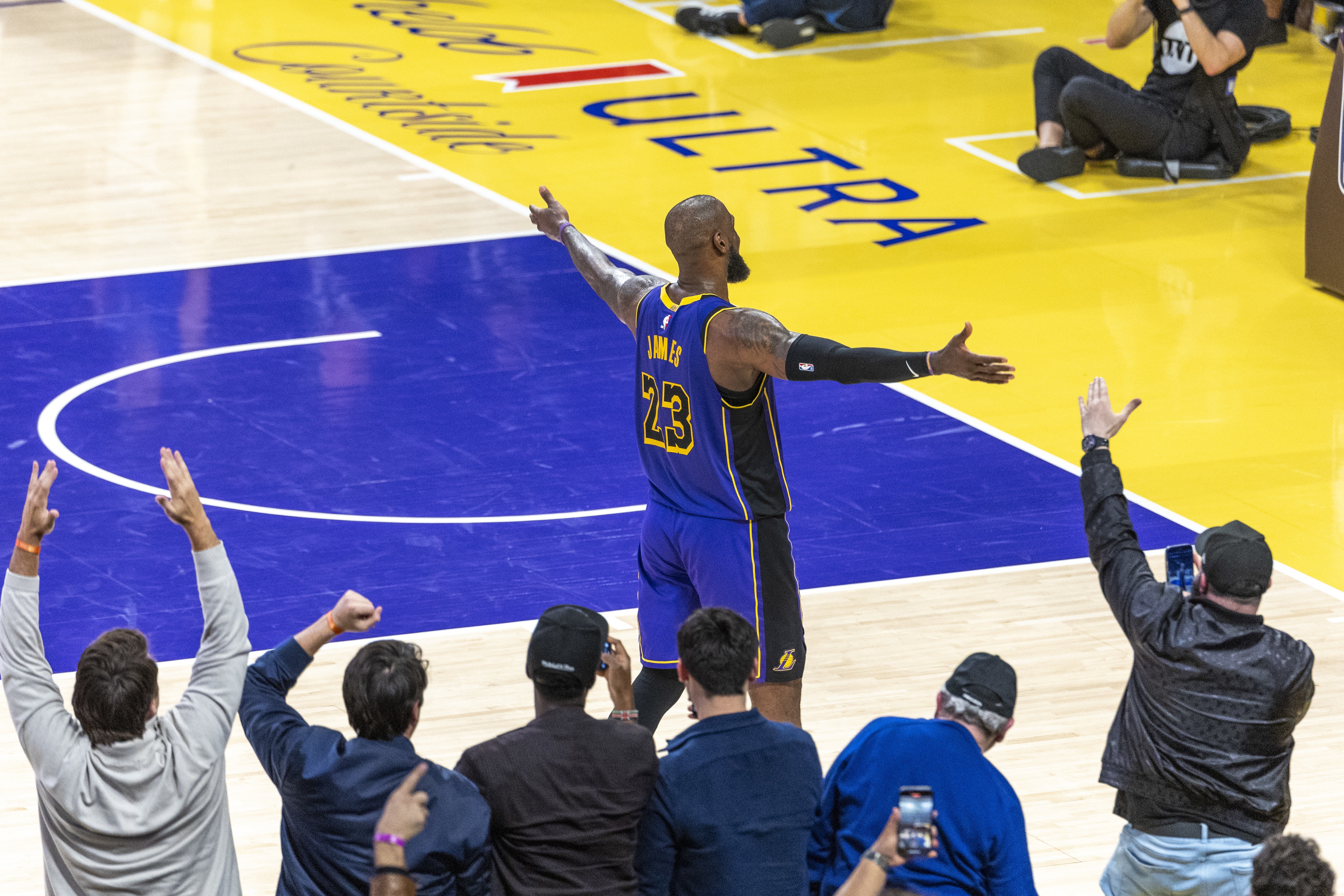分析NBA目前的輿論環(huán)境：詹姆斯之后 聯(lián)盟門面成了一個燙手山芋？