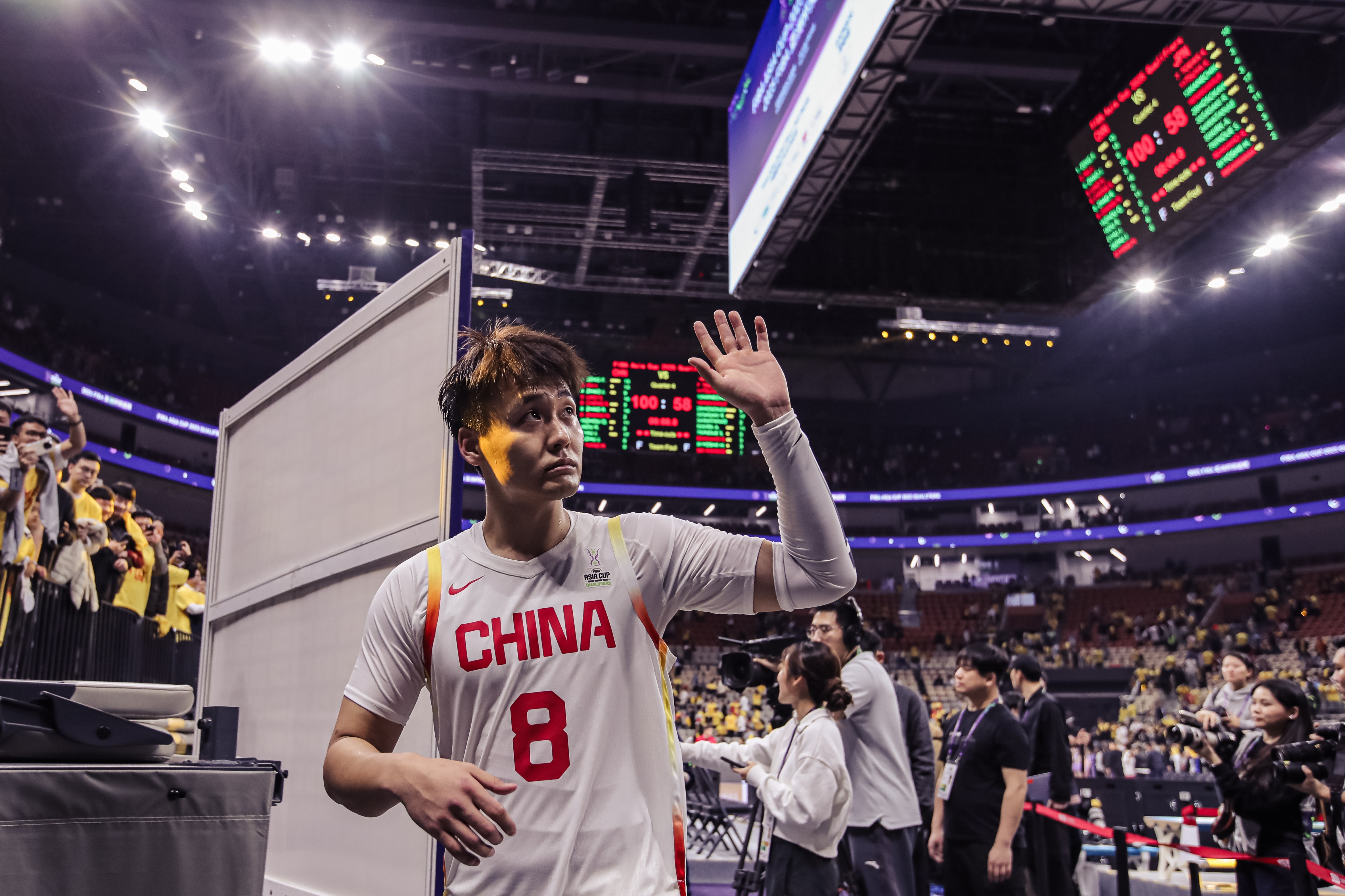 奠定基調(diào)！趙睿三分4中3攻下15+5+5 次節(jié)連得10分帶隊(duì)拉開分差